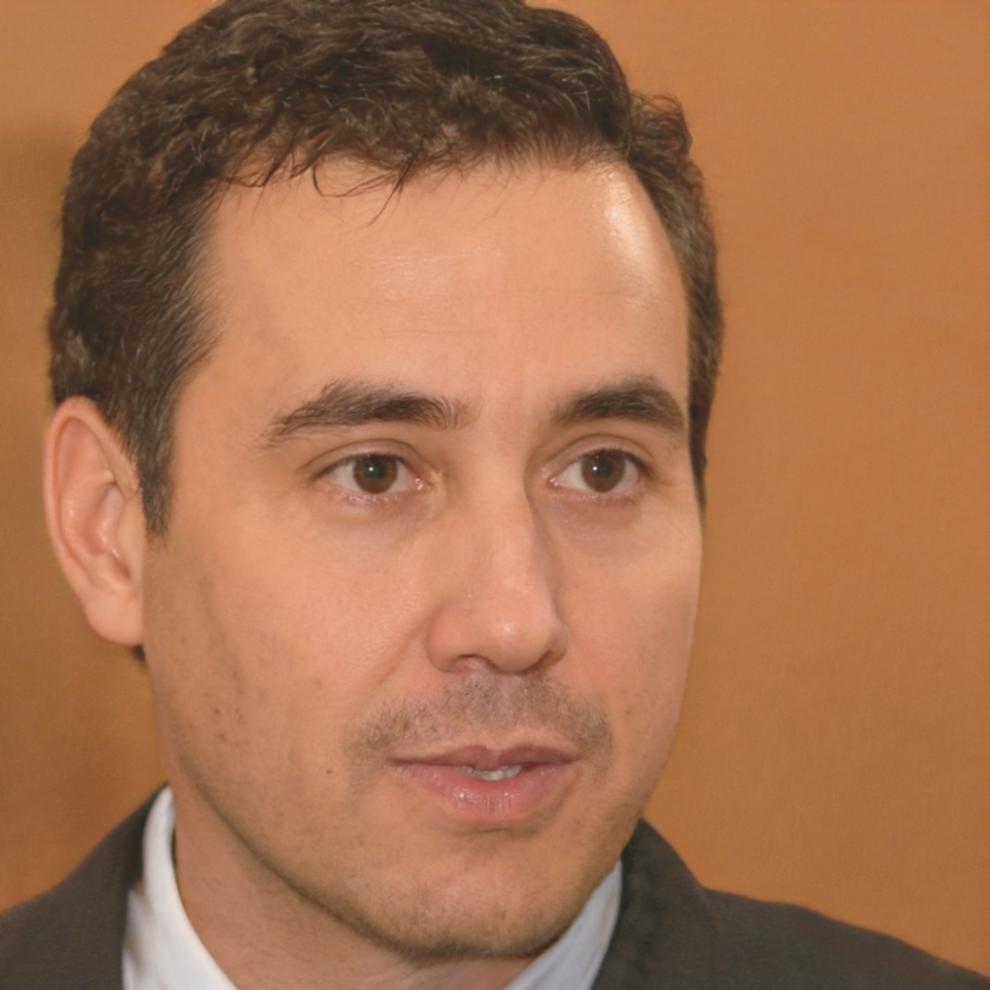 Ritratto professionale di Luca Santangelo